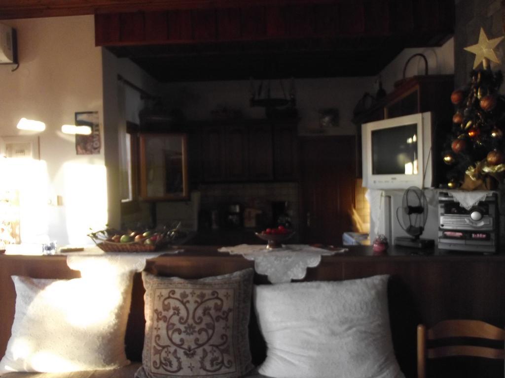 Gerakofolia Rooms To Let Konitsa Exterior photo